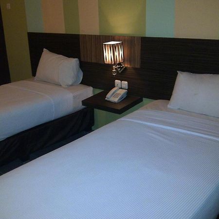 Pose In Hotel Yogyakarta Dış mekan fotoğraf